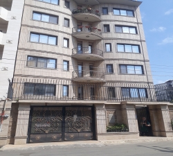 72- فروش آپارتمان بابل